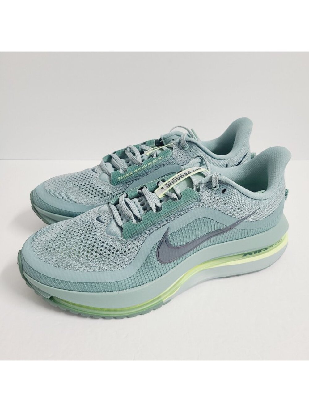Nike Air Zoom Pegasus Premium Running Shoes HQ2592-009 Size 10.5 Green BGrade #1
